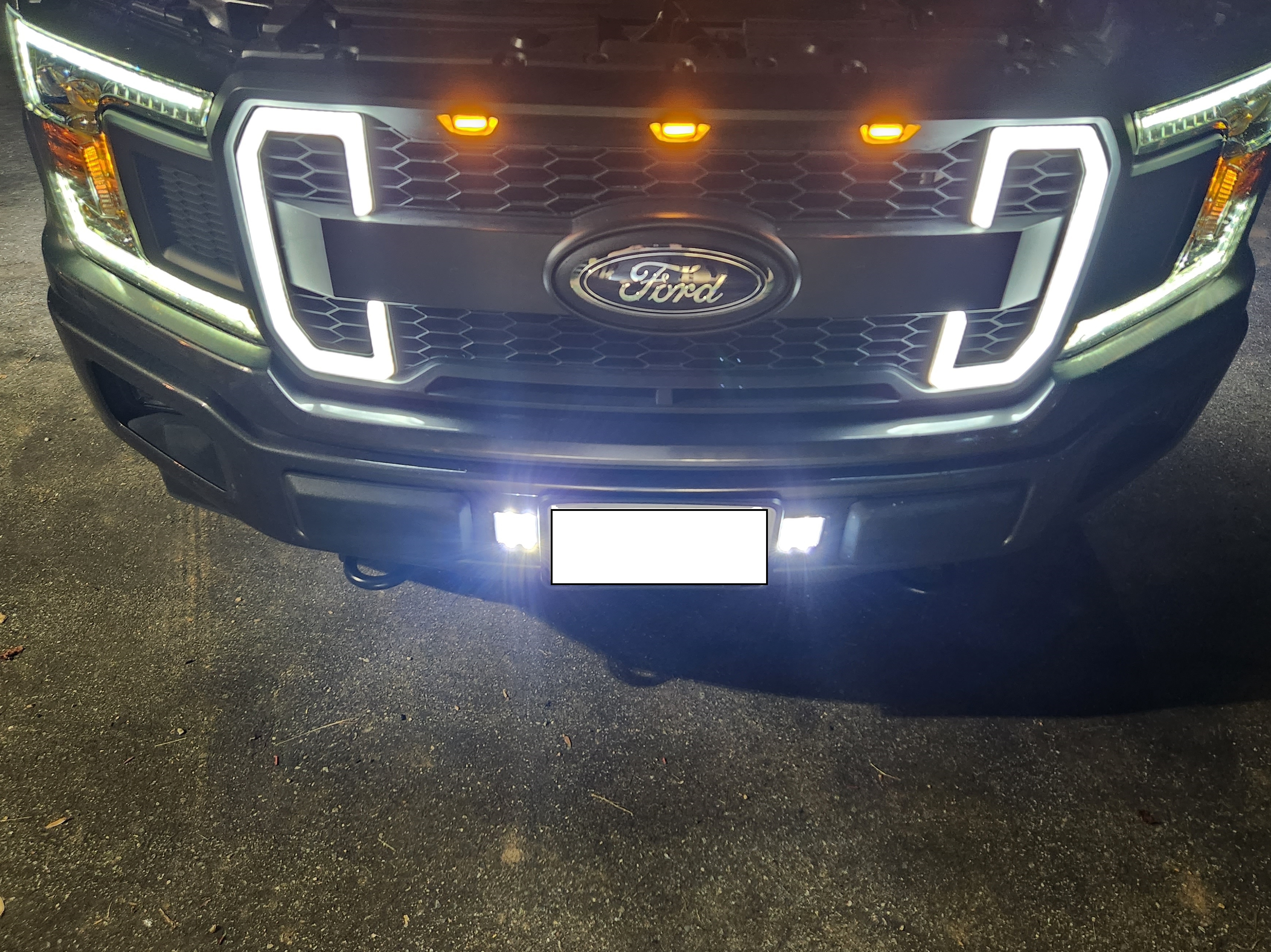 ZRoadz F-150 Two 3 in. LED Cube Lights w/ Lower Grille Mounting