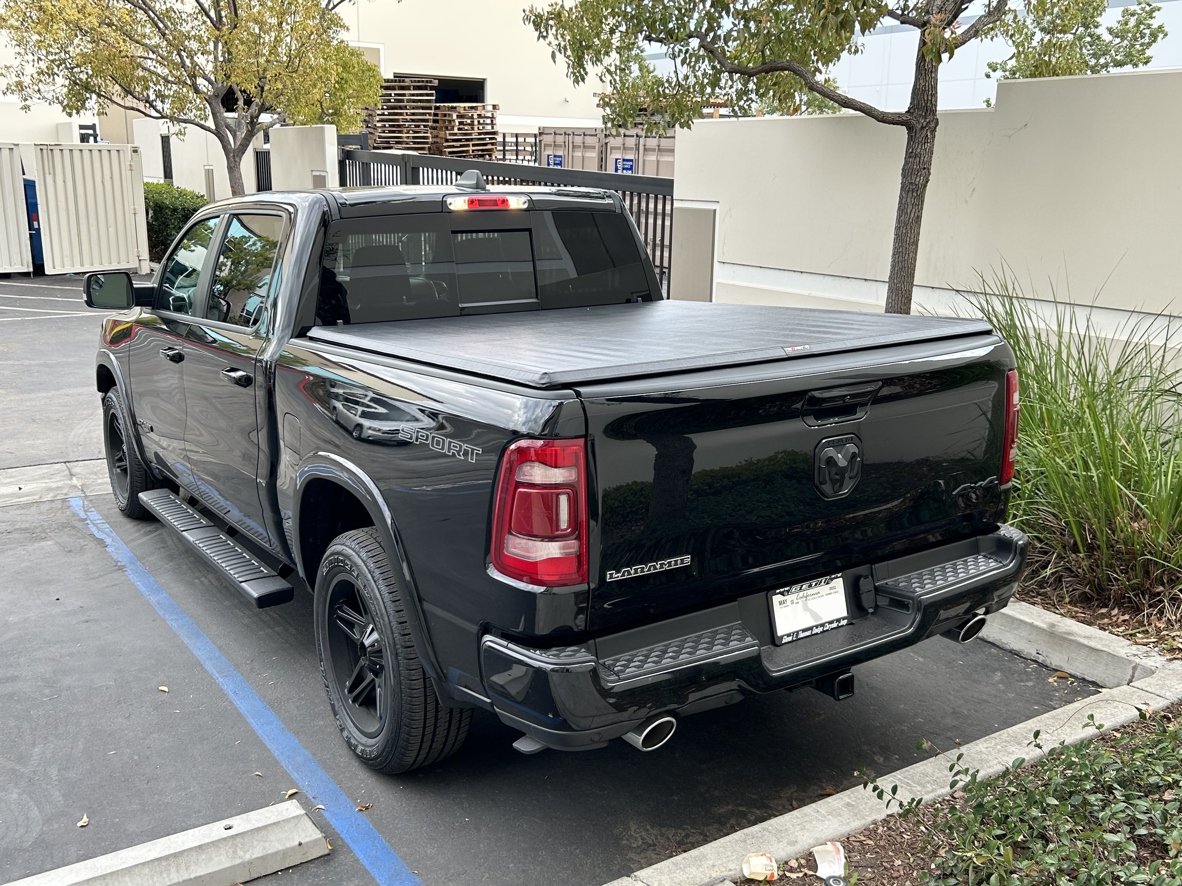 Truxedo RAM 1500 TruXport Soft Roll-up Tonneau Cover R109926 (19