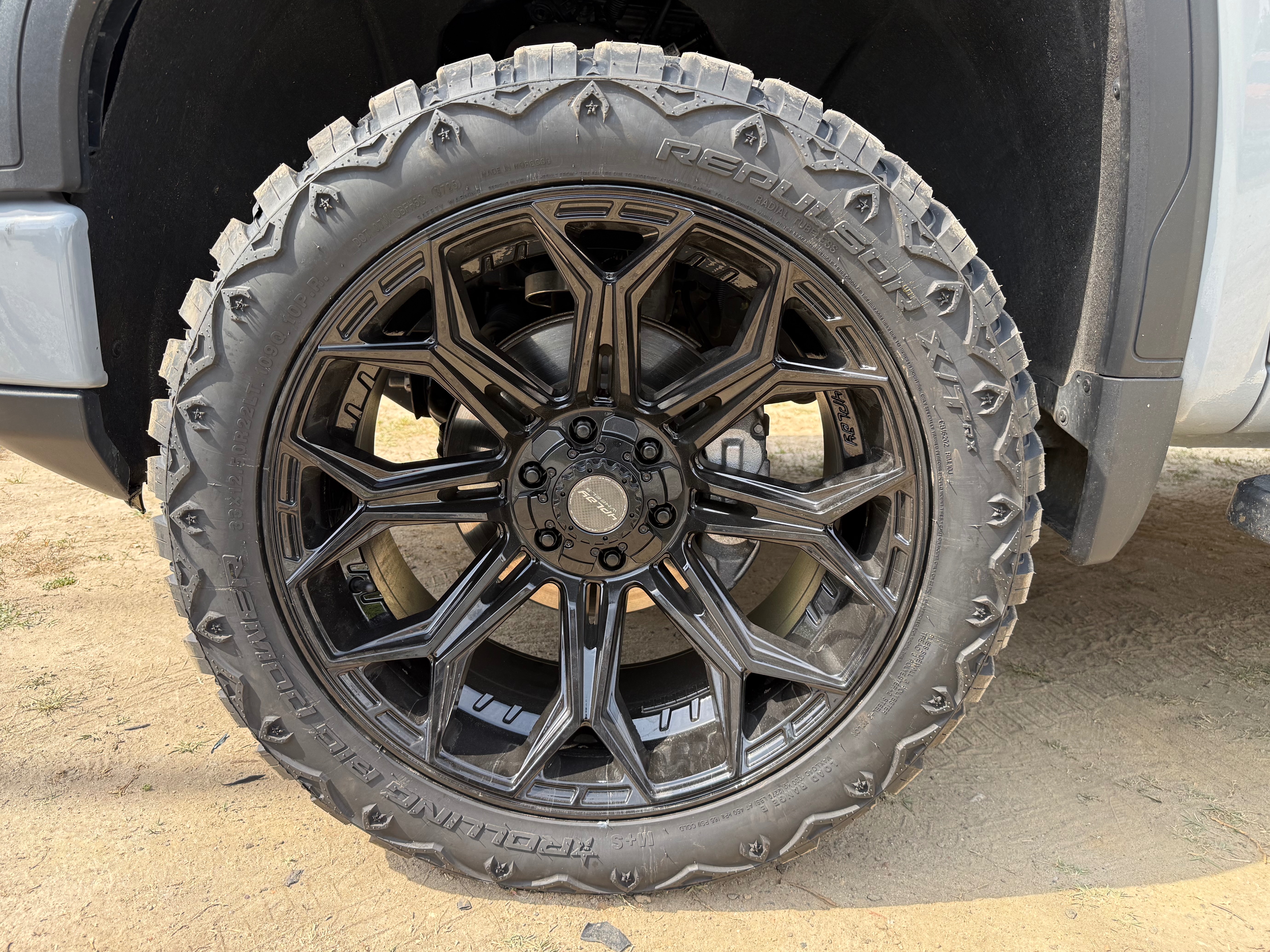 4Play RAM 1500 4P83 Gloss Black 6-Lug Wheel; 22x10; -18mm Offset