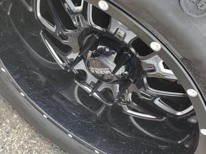 4Lugs.com 20x Black Spike Lug Nuts 9/16-18 – 4.4 Inch Tall With Key – Fits Dodge Ram 1500, Dakota, Durango